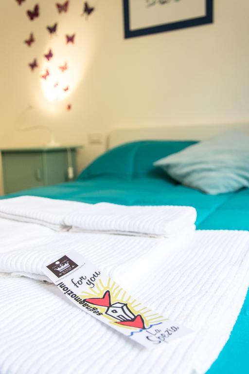 Via Colombo Holiday Rooms La Spezia Bilik gambar