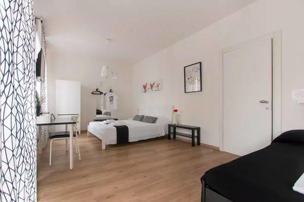 Via Colombo Holiday Rooms La Spezia Luaran gambar